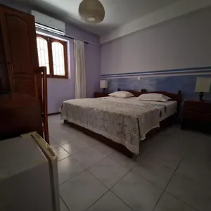 Residencial Raiar Hotel