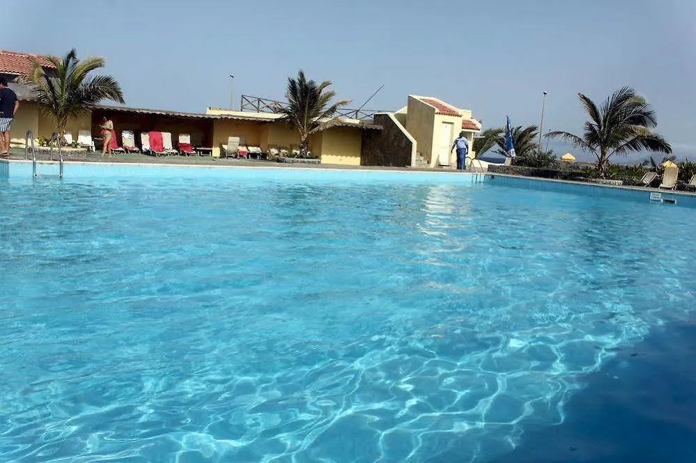 Hotel Santantao Art Resort Porto Novo 4*,